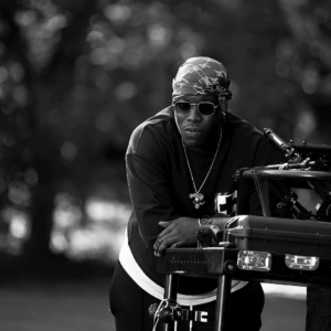 Collaboration Esprit noir